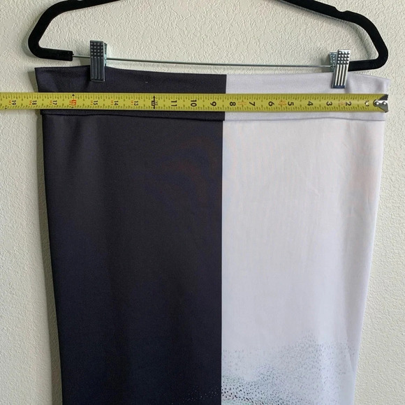 How To Train Your Dragon: Night Fury And Light Fury - Hoodies size Small - Picture 9 of 15